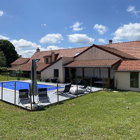 Maison Piscine Et Jacuzzi Saint-Germain-des-Fosses Eksteriør billede