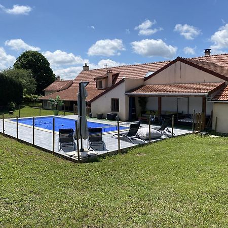 Maison Piscine Et Jacuzzi Saint-Germain-des-Fosses Eksteriør billede