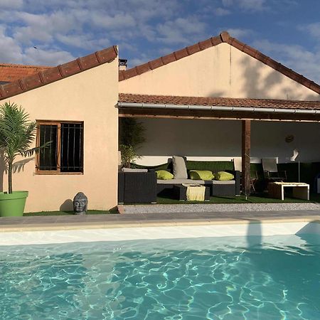 Maison Piscine Et Jacuzzi Saint-Germain-des-Fosses Eksteriør billede