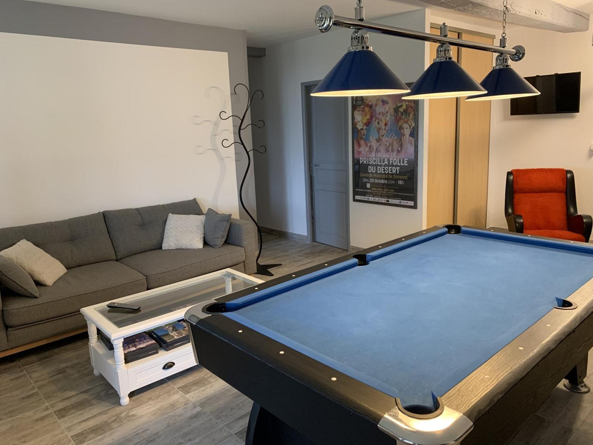 Maison Piscine Et Jacuzzi Saint-Germain-des-Fosses Eksteriør billede